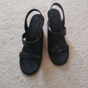 Women's black leather strap sandal. 5